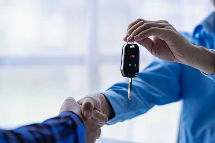 Auto verkaufen per Formular oder WhatsApp